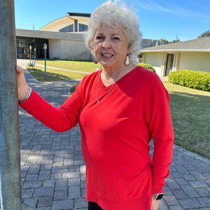 Meet your Posher, Shirley